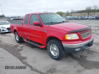 2001 Ford F-150 XL with VIN 2FTRX18L01CA45862, listed as a IAAI auction lot 42095831 with 171,315 mi miles. Bid and sale history available at carsss.com. Image 1.