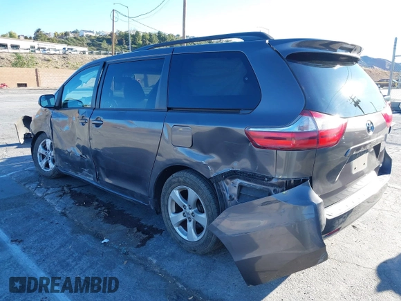 2015 Toyota Sienna LE AAS with VIN 5TDKK3DC3FS529845, listed as a IAAI auction lot 41627102 with 130,334 mi miles. Bid and sale history available at carsss.com. Image 3.