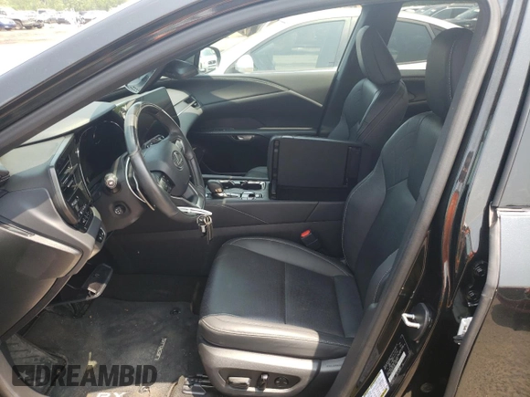 2024 Lexus RX 350h z VIN 2T2BBMCA3RC042028, wystawiony jako Copart lot #59934405 z przebiegiem 61 837 mil mil oraz Szkoda całkowita • Salvage title. Historia ofert i sprzedaży dostępna na DreamBid. Obrazek 7.