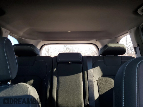 2025 Jeep Grand Cherokee Laredo with VIN 1C4RJHAG3SC274177, listed as a Copart auction lot 84838284 with 36 mi miles and Salvage Title. Bid and sale history available at DreamBid. Image 10.