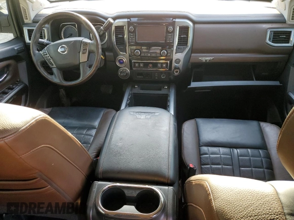 2017 Nissan Titan SV z VIN 1N6AA1E53HN537209, wystawiony jako Copart lot #82431934 z przebiegiem 119 148 mil mil oraz Szkoda całkowita • Salvage title. Historia ofert i sprzedaży dostępna na DreamBid. Obrazek 8.