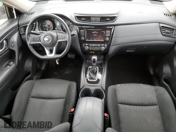2020 Nissan Rogue SV z VIN KNMAT2MTXLP523694, wystawiony jako Copart lot #53279835 z przebiegiem 49 825 mil mil oraz Szkoda całkowita • Salvage title. Historia ofert i sprzedaży dostępna na DreamBid. Obrazek 8.