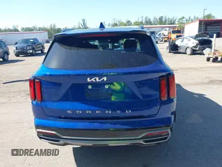 2022 Kia Sorento S with VIN 5XYRL4LC2NG138152, listed as a IAAI auction lot 42055032 with 53,298 mi miles and . Bid and sale history available at DreamBid. Image 16.