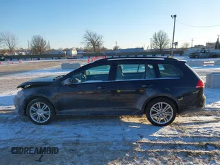 2015 Volkswagen Golf SportWagen TDI SE with VIN 3VWCA7AU0FM508329, listed as a IAAI auction lot 41406682 with 91,878 mi miles. Bid and sale history available at carsss.com. Image 14.