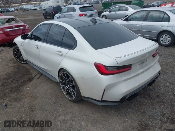 2022 BMW M3 Competition z VIN WBS33AY0XNFM29450, wystawiony jako IAAI lot #41609392 z przebiegiem 22 776 mil mil oraz . Historia ofert i sprzedaży dostępna na DreamBid. Obrazek 3.