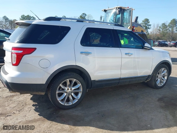 2013 Ford Explorer Limited with VIN 1FM5K8F84DGA29490, listed as a IAAI auction lot 41918216 with 154,384 mi miles. Bid and sale history available at carsss.com. Image 13.