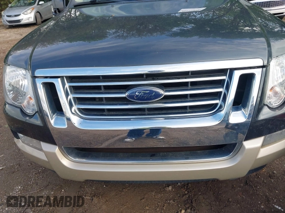2010 Ford Explorer Eddie Bauer with VIN 1FMEU7EE2AUB02753, listed as a IAAI auction lot 42179071 with 139,369 mi miles. Bid and sale history available at carsss.com. Image 6.