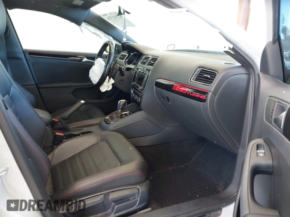 2017 Volkswagen Jetta GLI с VIN 3VW4T7AJ4HM407124, выставлен на аукционе IAAI как лот 42391726 с пробегом 108 898 миль миль и . История ставок и продаж доступна на DreamBid. Изображение 5.