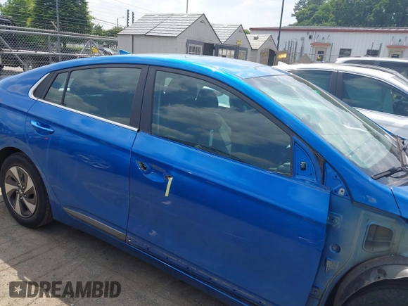2017 Hyundai Ioniq SEL with VIN KMHC75LC0HU047671, listed as a IAAI auction lot 42404401 with 88,696 mi miles and . Bid and sale history available at DreamBid. Image 14.
