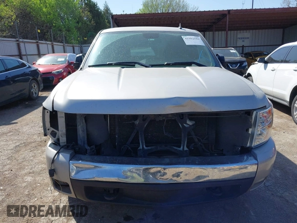 2007 Chevrolet Silverado 1500 LT w/2LT with VIN 2GCEC19J871599355, listed as a IAAI auction lot 41992581 with 261,925 mi miles. Bid and sale history available at carsss.com. Image 13.