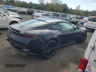 2017 Aston Martin DB11 z VIN SCFRMFAV5HGL02557, wystawiony jako Copart lot #74946544 z przebiegiem Nie podano mil oraz Szkody całkowita. Historia ofert i sprzedaży dostępna na DreamBid. Obrazek 3.