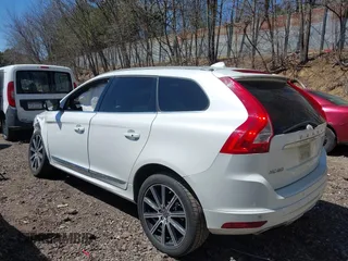2014 Volvo XC60 R-Design Premier Plus with VIN YV4902DZ8E2545061, listed as a IAAI auction lot 42071863 with 90,718 mi miles and . Bid and sale history available at DreamBid. Image 3.