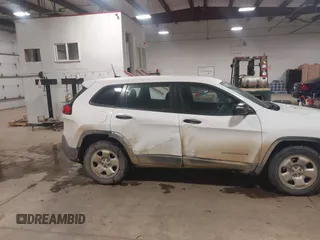2016 Jeep Cherokee Sport with VIN 1C4PJMAS0GW254799, listed as a IAAI auction lot 41582436 with 140,471 mi miles and . Bid and sale history available at DreamBid. Image 6.
