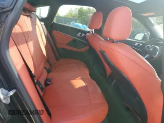 2021 BMW 2 Series M235i xDrive z VIN WBA13AL06M7G62370, wystawiony jako Copart lot #55484655 z przebiegiem 34 065 mil mil oraz Szkoda całkowita • Salvage title. Historia ofert i sprzedaży dostępna na DreamBid. Obrazek 10.