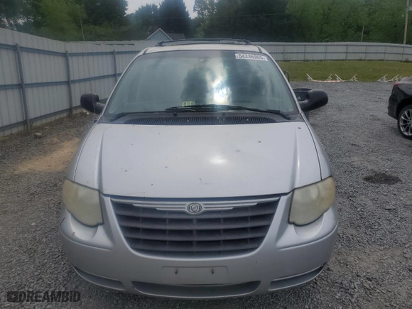 2007 Chrysler Town & Country LWB LX with VIN 2A8GP44R27R331052, listed as a Copart auction lot 54336965 with 233,929 mi miles and Clean Title. Bid and sale history available at carsss.com. Image 5.