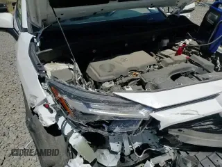 2022 Toyota RAV4 XLE with VIN 2T3P1RFV5NC283650, listed as a Copart auction lot 69626905 with 17,979 mi miles and Salvage title. Bid and sale history available at DreamBid. Image 17.