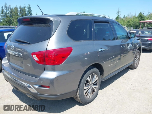 2018 Nissan Pathfinder SV z VIN 5N1DR2MM3JC669486, wystawiony jako IAAI lot #42419913 z przebiegiem 115 408 mil mil oraz . Historia ofert i sprzedaży dostępna na DreamBid. Obrazek 4.