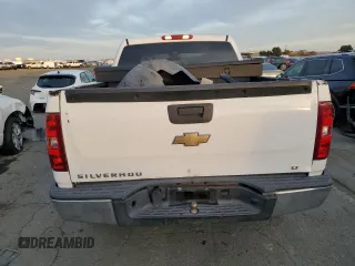 2009 Chevrolet Silverado 1500 LT with VIN 3GCEC23C99G108897, listed as a Copart auction lot 81377194 with 284,886 mi miles and Salvage Title. Bid and sale history available at carsss.com. Image 6.