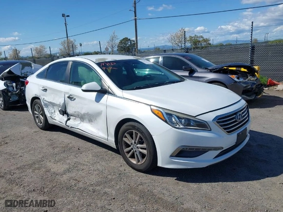 2015 Hyundai Sonata 2.4L SE with VIN 5NPE24AF0FH058700, listed as a IAAI auction lot 41954759 with 123,944 mi miles. Bid and sale history available at carsss.com. Image 1.