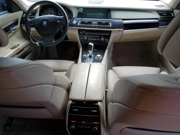 2011 BMW 7 Series 750Li z VIN WBAKB8C58BCY64737, wystawiony jako Copart lot #55503755 z przebiegiem 97 687 mil mil oraz Czysty tytuł • Clean title. Historia ofert i sprzedaży dostępna na DreamBid. Obrazek 8.