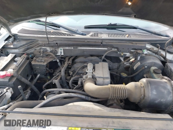 2002 Ford F-150 XL with VIN 1FTRX17222NB82564, listed as a IAAI auction lot 41701719 with 1 mi miles. Bid and sale history available at carsss.com. Image 10.
