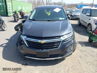 2022 Chevrolet Equinox LT with VIN 2GNAXUEV0N6110449, listed as a IAAI auction lot 41785236 with 124,258 mi miles. Bid and sale history available at carsss.com. Image 12.