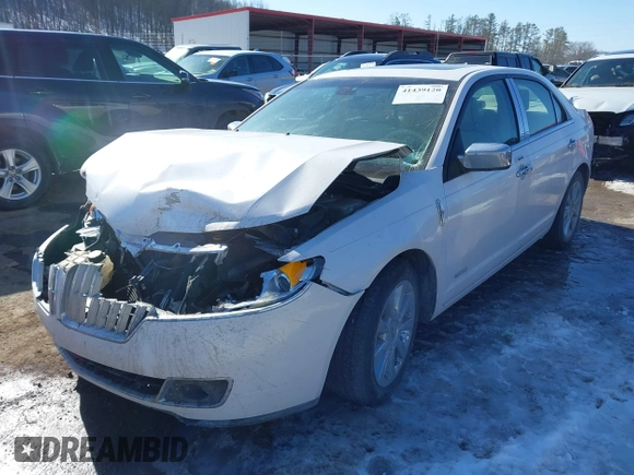 2011 Lincoln MKZ Hybrid with VIN 3LNDL2L31BR752945, listed as a IAAI auction lot 41439120 with 178,578 mi miles. Bid and sale history available at carsss.com. Image 2.