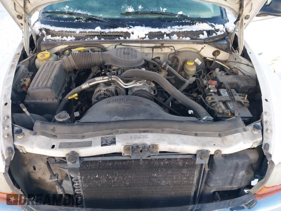 1997 Dodge Dakota with VIN 1B7GL23X8VS140609, listed as a IAAI auction lot 41260128 with 179,609 mi miles. Bid and sale history available at carsss.com. Image 10.