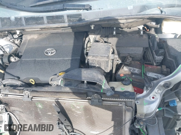 2014 Toyota Sienna LE AAS z VIN 5TDKK3DC8ES448581, wystawiony jako IAAI lot #39942249 z przebiegiem 158 131 mil mil oraz . Historia ofert i sprzedaży dostępna na DreamBid. Obrazek 10.