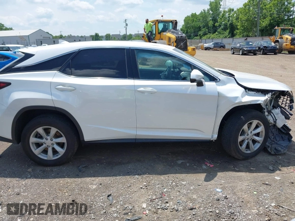 2017 Lexus RX 350 z VIN 2T2ZZMCA8HC069122, wystawiony jako IAAI lot #42679947 z przebiegiem 106 561 mil mil oraz . Historia ofert i sprzedaży dostępna na DreamBid. Obrazek 14.