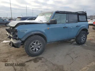 2022 Ford Bronco with VIN 1FMEE5DH8NLA89385, listed as a Copart auction lot 81772054 with 28,064 mi miles and Salvage Title. Bid and sale history available at carsss.com. Image 1.