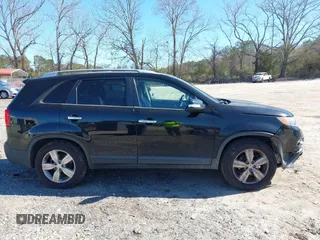 2012 Kia Sorento EX with VIN 5XYKU4A61CG268223, listed as a IAAI auction lot 41673138 with 174,745 mi miles. Bid and sale history available at carsss.com. Image 13.