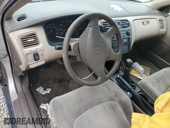 1999 Honda Accord LX z VIN JHMCG5546XC007348, wystawiony jako Copart lot #48069835 z przebiegiem 272 995 mil mil oraz Szkoda całkowita • Salvage title. Historia ofert i sprzedaży dostępna na DreamBid. Obrazek 8.