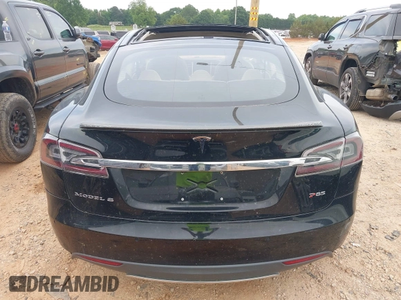 2014 Tesla Model S 60 with VIN 5YJSA1H10EFP34137, listed as a IAAI auction lot 42311565 with Not provided miles and . Bid and sale history available at DreamBid. Image 15.