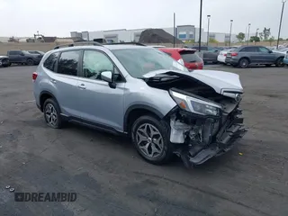 2021 Subaru Forester Premium z VIN JF2SKAFC9MH431021, wystawiony jako IAAI lot #42334038 z przebiegiem 37 491 mil mil oraz . Historia ofert i sprzedaży dostępna na DreamBid. Obrazek 1.