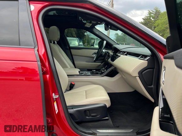 2018 Land Rover Range Rover Velar R-Dynamic SE with VIN SALYL2RV4JA764099, listed as a Copart auction lot 63525325 with 68,057 mi miles and Clean title. Bid and sale history available at DreamBid. Image 5.