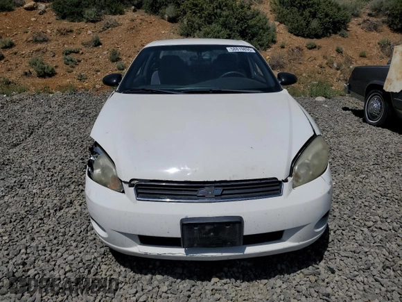2006 Chevrolet Monte Carlo LT 3.5L z VIN 2G1WM15KX69207940, wystawiony jako Copart lot #58819895 z przebiegiem 212 648 mil mil oraz Szkoda całkowita • Salvage title. Historia ofert i sprzedaży dostępna na DreamBid. Obrazek 5.