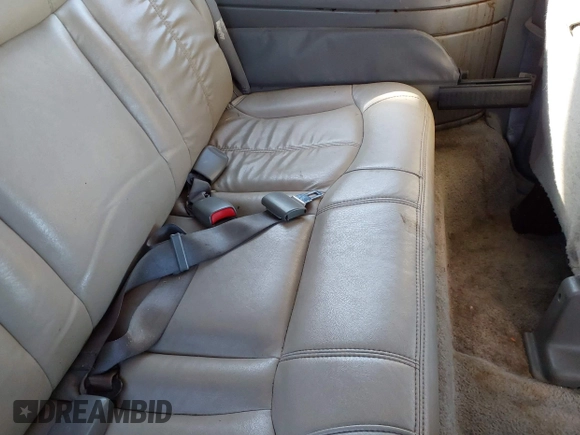 2001 GMC Yukon XL SLT with VIN 3GKEC16T81G149276, listed as a IAAI auction lot 41707537 with Not Provided miles. Bid and sale history available at carsss.com. Image 13.