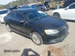2013 Volkswagen Jetta TDI w/Premium/Nav с VIN 3VWLL7AJ8DM285616, выставлен на аукционе IAAI как лот 41597180 с пробегом 197 150 миль миль и . История ставок и продаж доступна на DreamBid. Изображение 1.