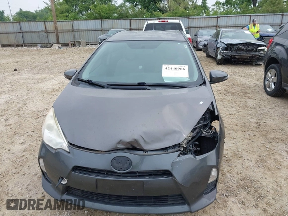 2014 Toyota Prius One z VIN JTDKDTB33E1084788, wystawiony jako IAAI lot #42440966 z przebiegiem 304 181 mil mil oraz . Historia ofert i sprzedaży dostępna na DreamBid. Obrazek 12.