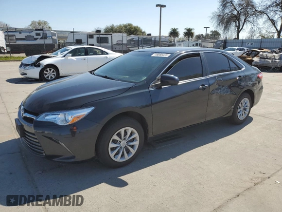 2015 Toyota Camry XLE with VIN 4T1BF1FK4FU934388, listed as a Copart auction lot 48568425 with 132,039 mi miles and Salvage Title. Bid and sale history available at carsss.com. Image 1.