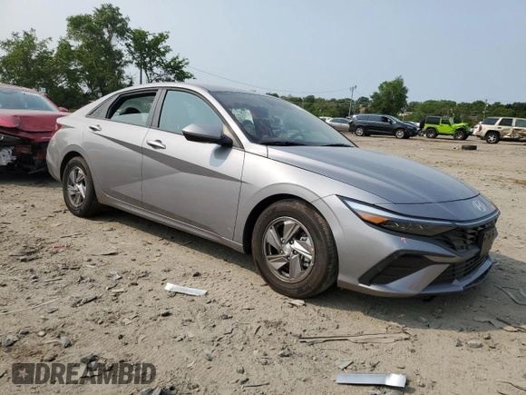 2025 Hyundai Elantra SE with VIN KMHLL4DG9SU991693, listed as a Copart auction lot 57850455 with 1,207 mi miles and Salvage title. Bid and sale history available at DreamBid. Image 4.
