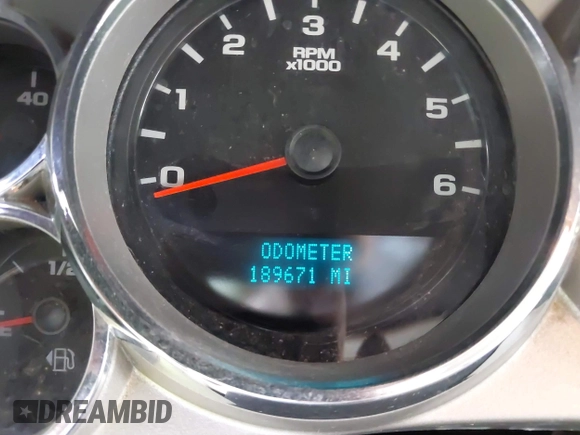 2013 Chevrolet Silverado 1500 LT with VIN 1GCRKSE70DZ202177, listed as a IAAI auction lot 41515775 with 189,671 mi miles and . Bid and sale history available at DreamBid. Image 14.