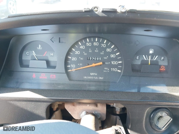 1994 Toyota 2WD Pickups with VIN 4TARN81A2RZ157385, listed as a IAAI auction lot 41999184 with 237,085 mi miles. Bid and sale history available at carsss.com. Image 7.