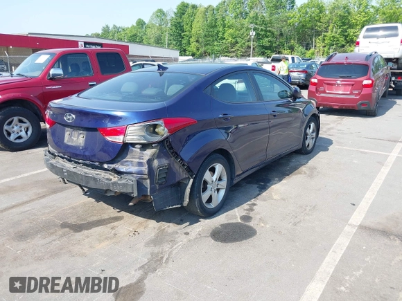 2013 Hyundai Elantra GLS с VIN 5NPDH4AE1DH239769, выставлен на аукционе IAAI как лот 42259765 с пробегом 167 046 миль миль и . История ставок и продаж доступна на DreamBid. Изображение 4.