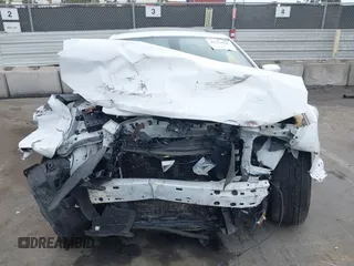 2022 Chrysler 300 S z VIN 2C3CCABG0NH190751, wystawiony jako IAAI lot #41782941 z przebiegiem Nie podano mil oraz . Historia ofert i sprzedaży dostępna na DreamBid. Obrazek 6.