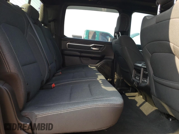 2019 Ram 1500 Big Horn z VIN 1C6SRFFT8KN614181, wystawiony jako Copart lot #59355085 z przebiegiem 125 995 mil mil oraz Szkoda całkowita • Salvage title. Historia ofert i sprzedaży dostępna na DreamBid. Obrazek 10.