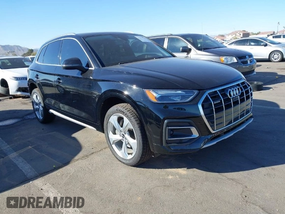 2021 Audi Q5 Premium Plus with VIN WA1BAAFYXM2139419, listed as a IAAI auction lot 41657770 with 40,164 mi miles. Bid and sale history available at carsss.com. Image 1.
