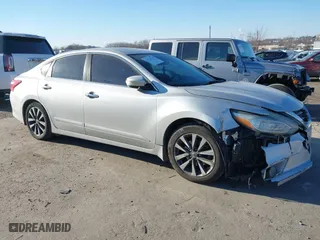 2016 Nissan Altima 2.5 SL with VIN 1N4AL3AP8GC112214, listed as a IAAI auction lot 41328138 with 131,288 mi miles. Bid and sale history available at carsss.com. Image 1.
