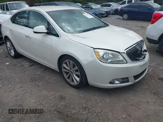 2013 Buick Verano Convenience Group with VIN 1G4PR5SK7D4218785, listed as a IAAI auction lot 41952127 with 105,032 mi miles. Bid and sale history available at carsss.com. Image 1.